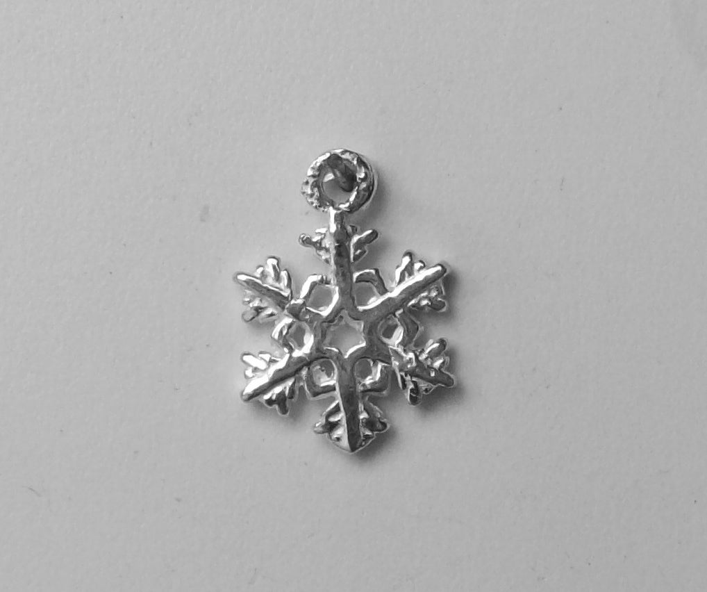 SnowflakeCharm (small)